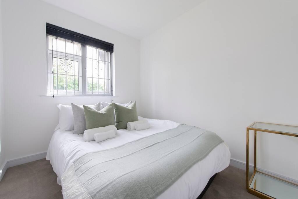 2 Bedroom Modern Urban Sanctuary 1Cc - Cherrydeal ロンドン エクステリア 写真