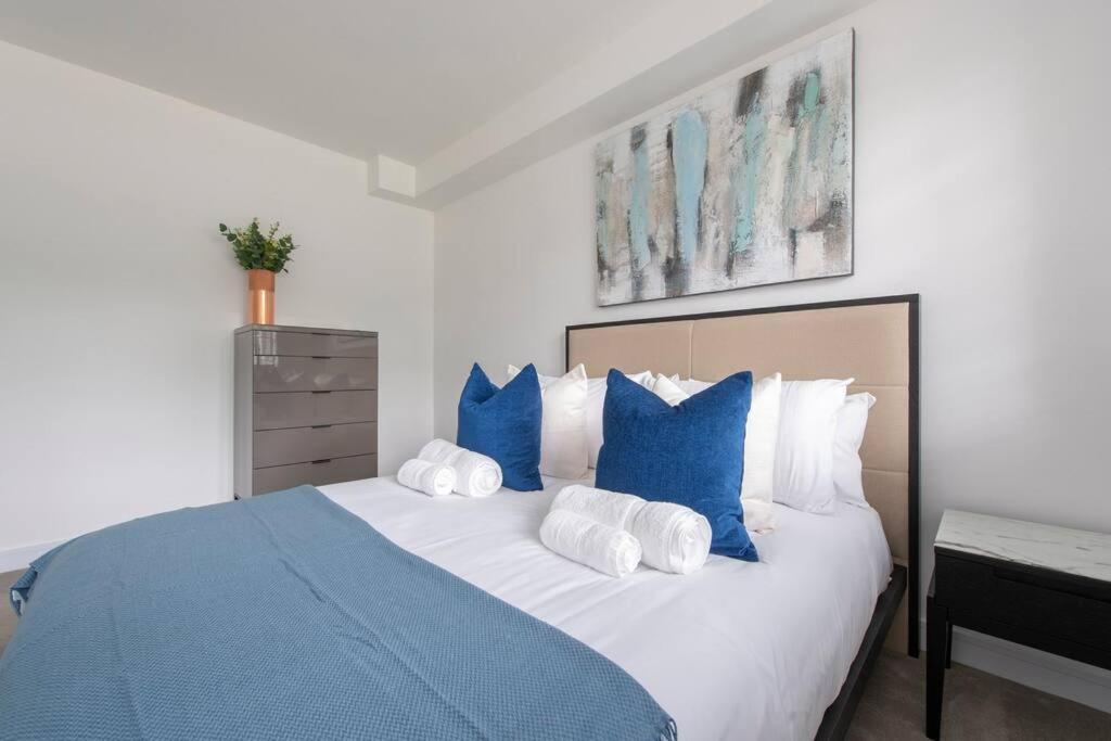 2 Bedroom Modern Urban Sanctuary 1Cc - Cherrydeal ロンドン エクステリア 写真
