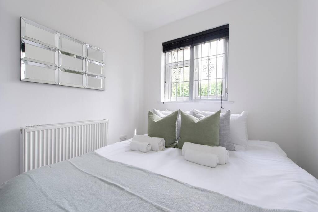 2 Bedroom Modern Urban Sanctuary 1Cc - Cherrydeal ロンドン エクステリア 写真